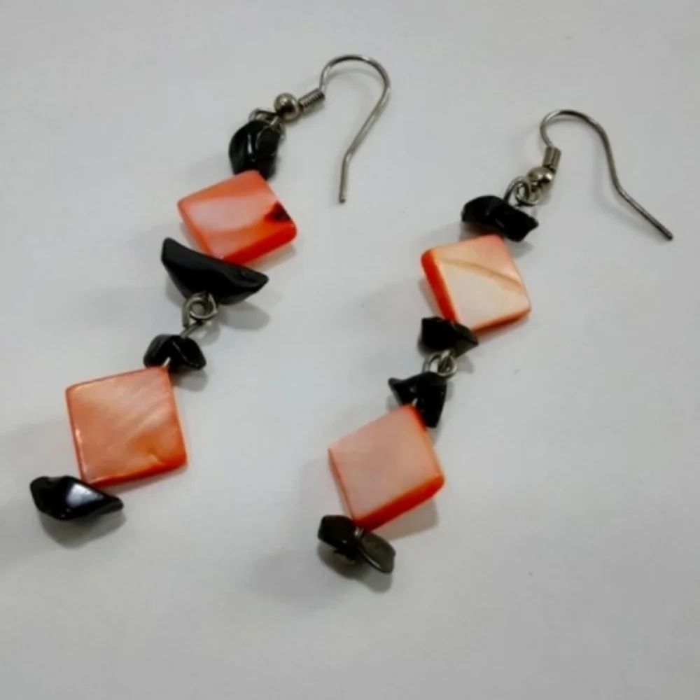Vintage Handcrafted Peach Orange Shell Black Stone Long Dangle Earrings Boho - Picture 2 of 6